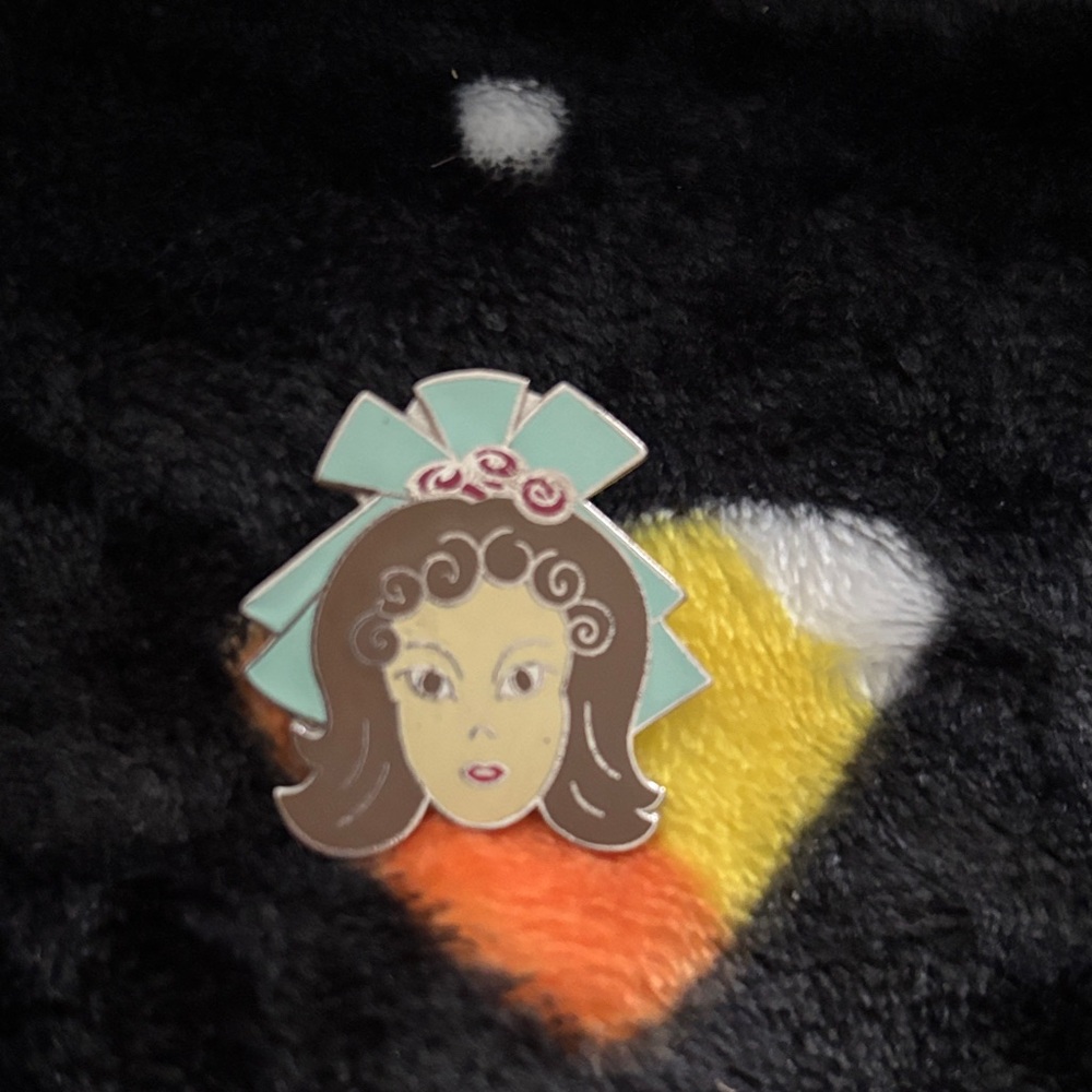 Limited edition Haunted mansion pin